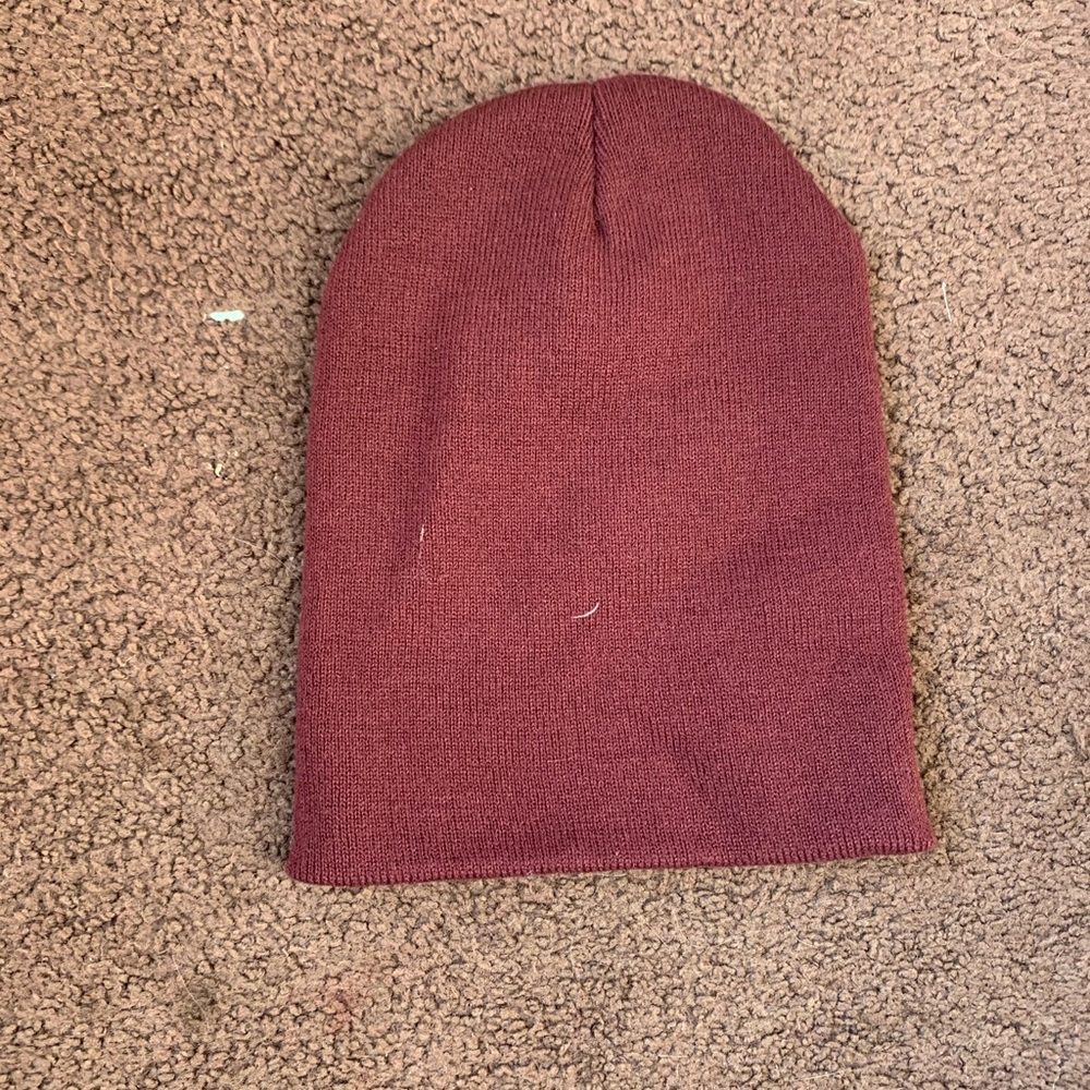 Maroon beanie